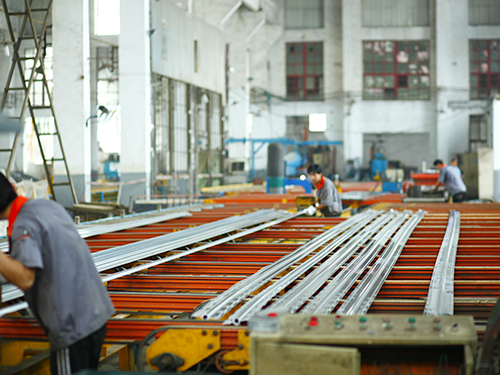 Aluminium extrusion plant